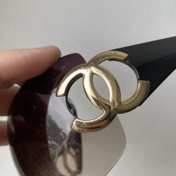 Chanel - Picture 5 of 10